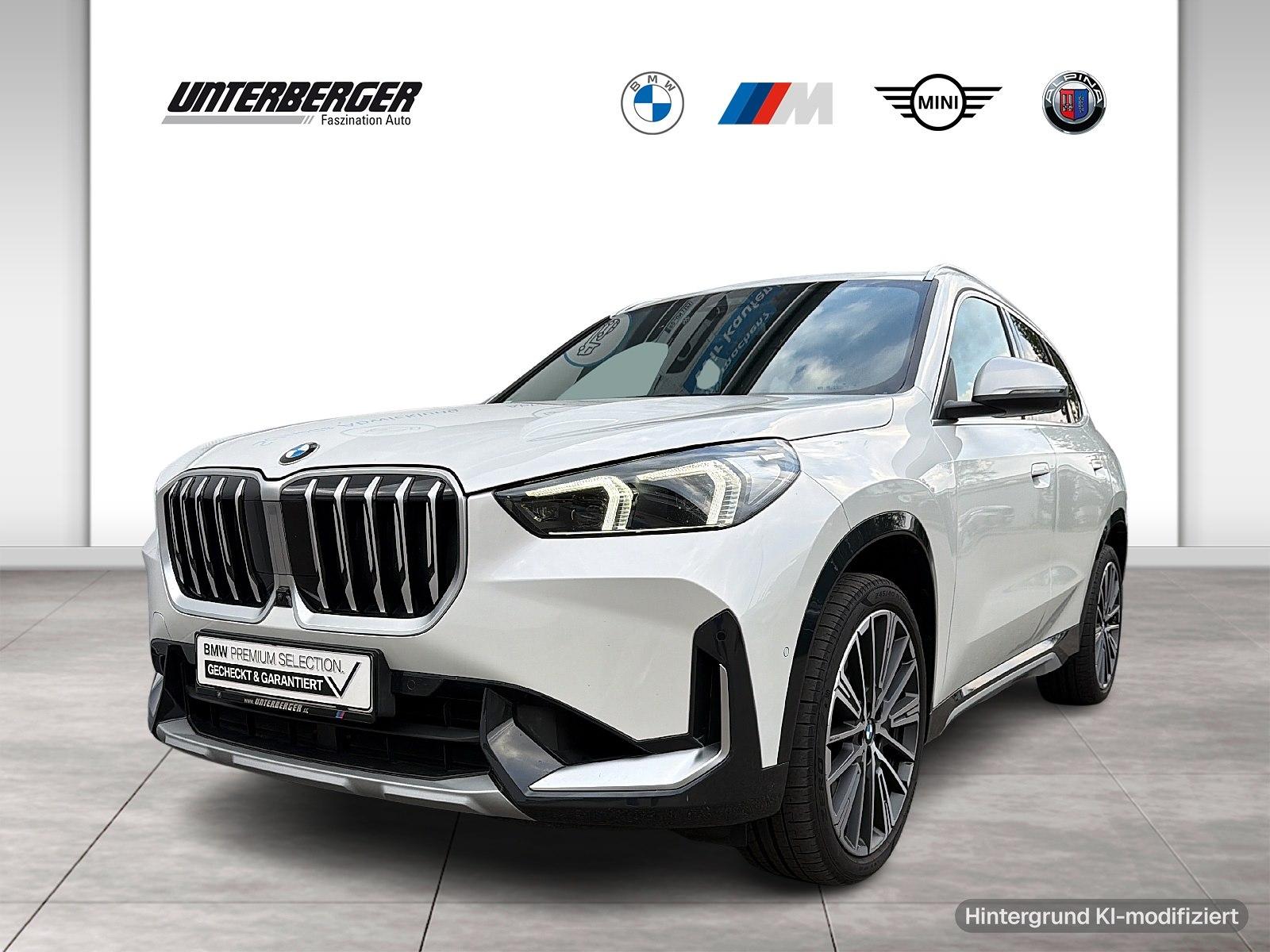 BMW X1 xDrive23i xLine 20" ASHK Head-Up Pano HK HiFi
