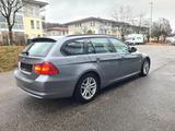BMW 318i Touring Pano Comfort 8-fach - BMW 3er Reihe aus 2012: Kombi