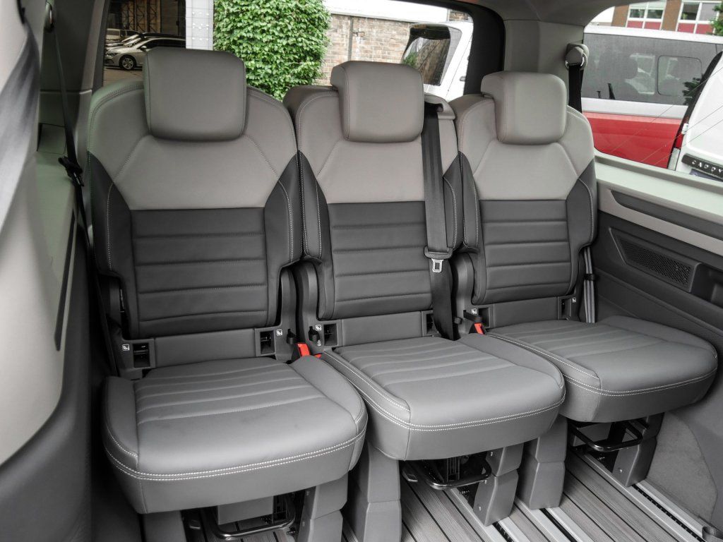 Fahrzeugabbildung Volkswagen T7 Multivan 110 kW TDI 7-Gang DSG Edition, Navi