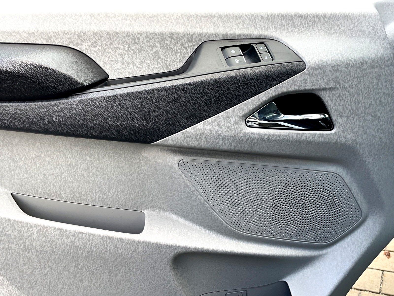 Fahrzeugabbildung Maxus Maxus eDeliver9 65 kWh Dreiseitenkipper Sonderpr