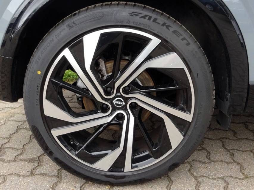 Fahrzeugabbildung Nissan Qashqai 1.3 DIG-T MHEV Automatik Tekna