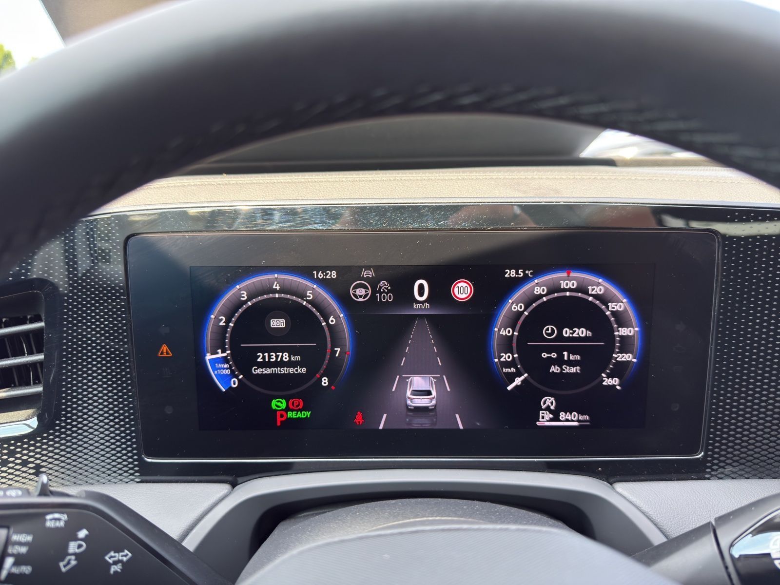 Volkswagen Passat Variant - Bild 12