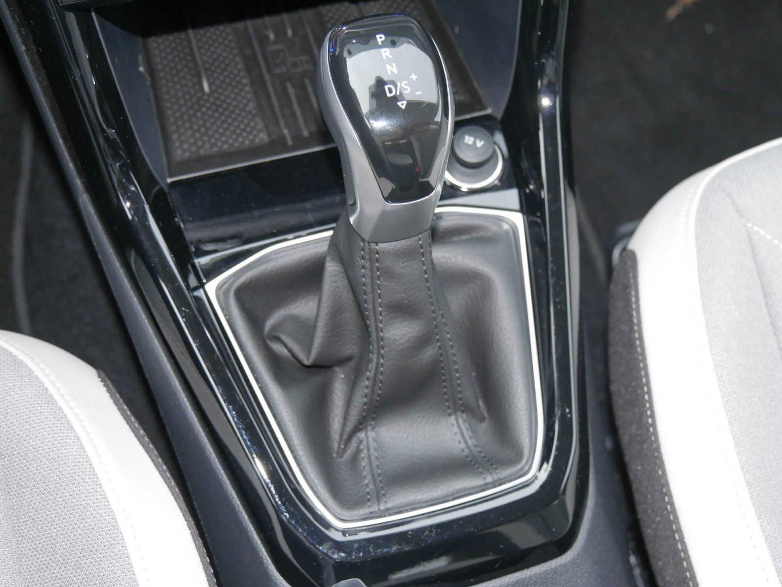 Volkswagen T-Cross - Bild 12