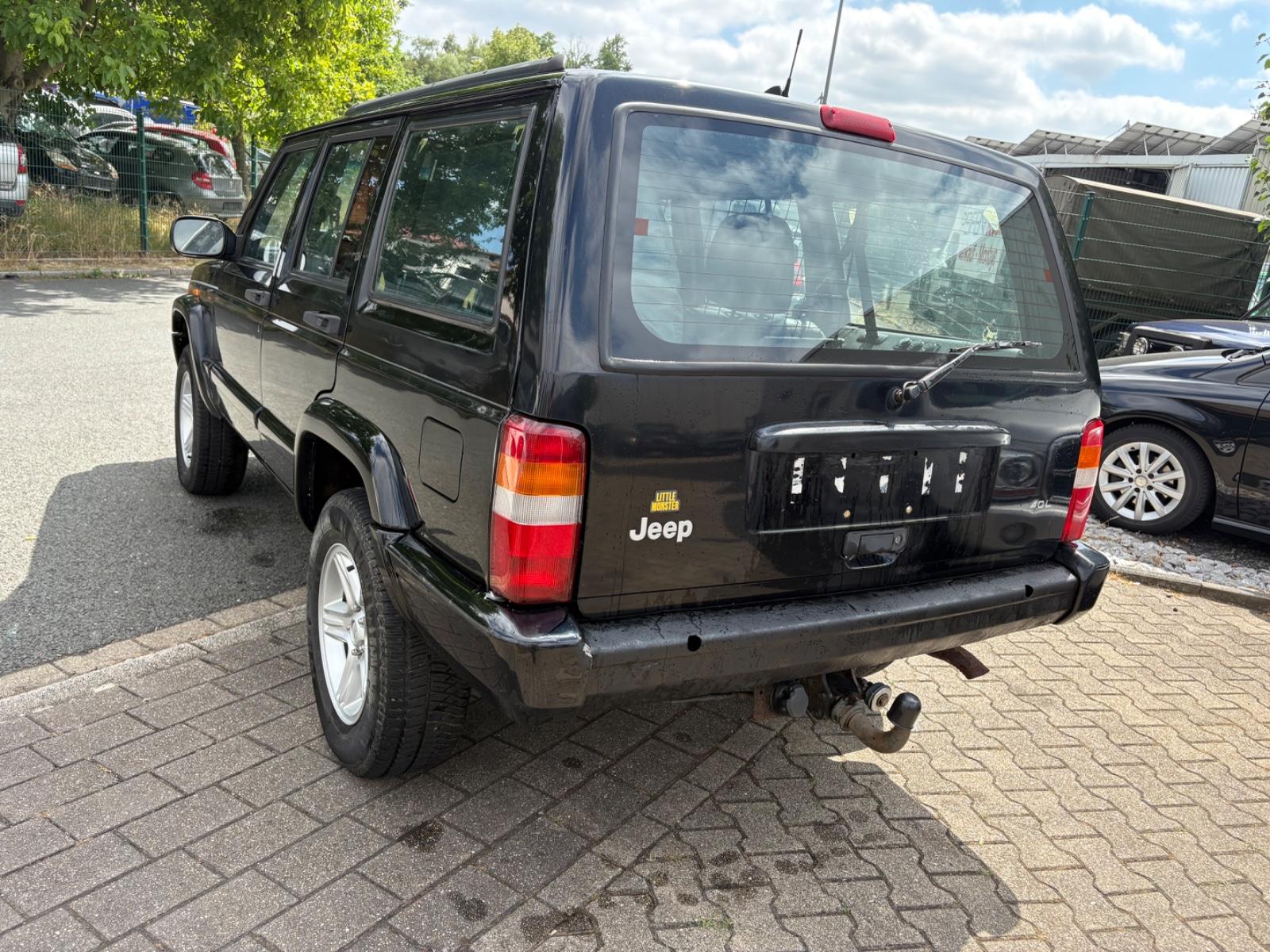 Jeep Cherokee Limited 4.0 4x4 LPG Tüv 2028