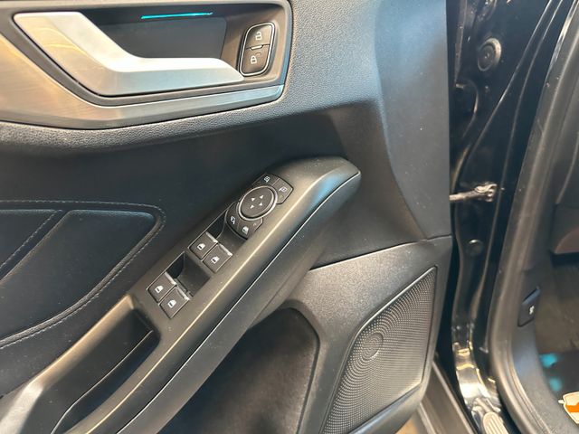 MYAUTOCENTER – Gebraucht- und Jahreswagen mit Werkstattservice in Pfaffenhofen Ford Focus 1,5 EcoBoost Titanium