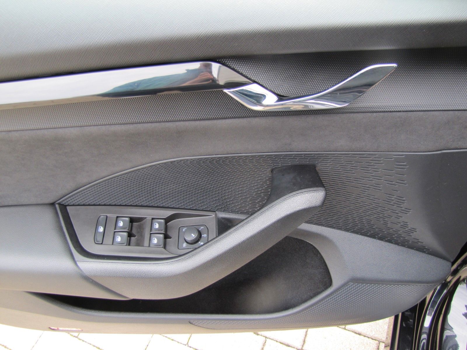 Fahrzeugabbildung SKODA Octavia Combi RS 2.0l TDI 200PS DSG