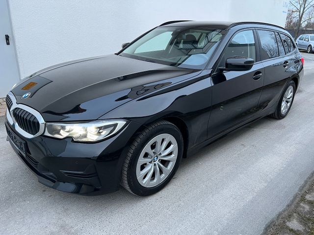 BMW 320d Touring Advantage HeadUp