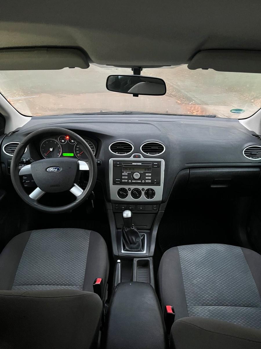 Ford Focus 2007 — photo 9