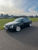 Mercedes-Benz Mercedes CLK 320 W208 - gebrauchte Mercedes-Benz CLK 320 aus dem Jahr 2001