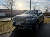 Volvo D5 Inscrip. AWD*B&W*Pano*360*AHK*22*Head*Garanti - Volvo XC90 Gebrauchtwagen in Berlin