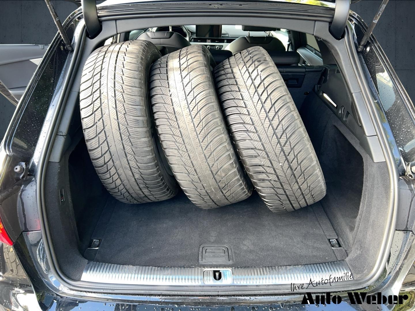 Audi A4 Avant 45TFSI qu. S-line Matrix Pano AHK Tour