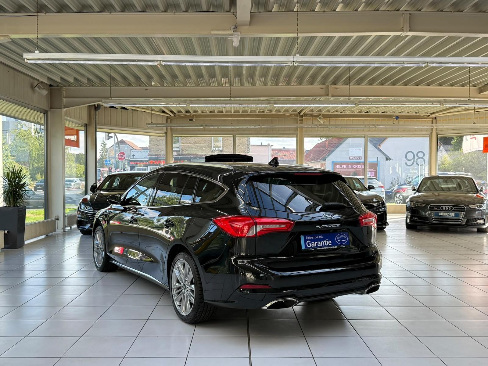 Ford Focus 1.5 Vignale Pano Leder CAM LED ACC Head Up