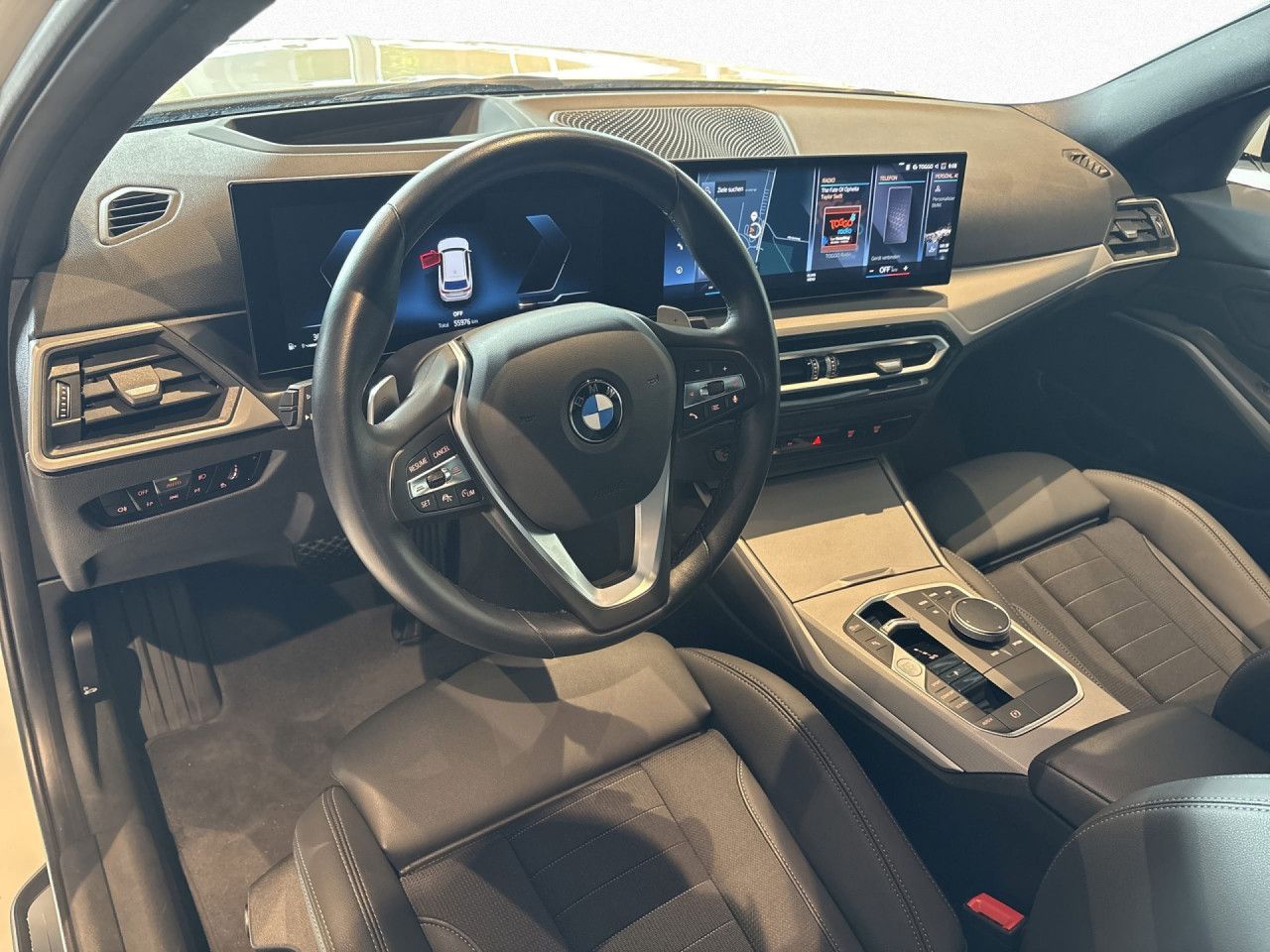BMW 318d Touring AHK,HUD,AdLED,Stop&Go,DA,SpoSi,KAM foto 13