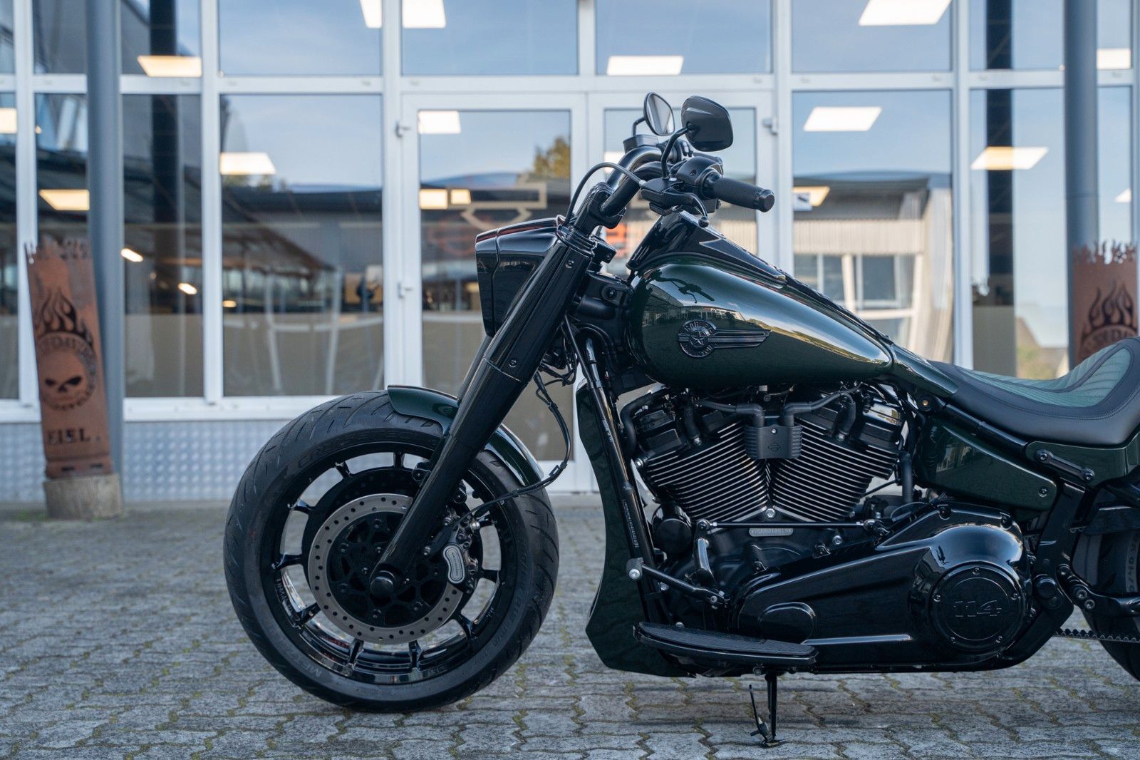 Fahrzeugabbildung Harley-Davidson GREEN DARK FAT BOY FLFBS 114 MY24 -JEKILL&HYDE-