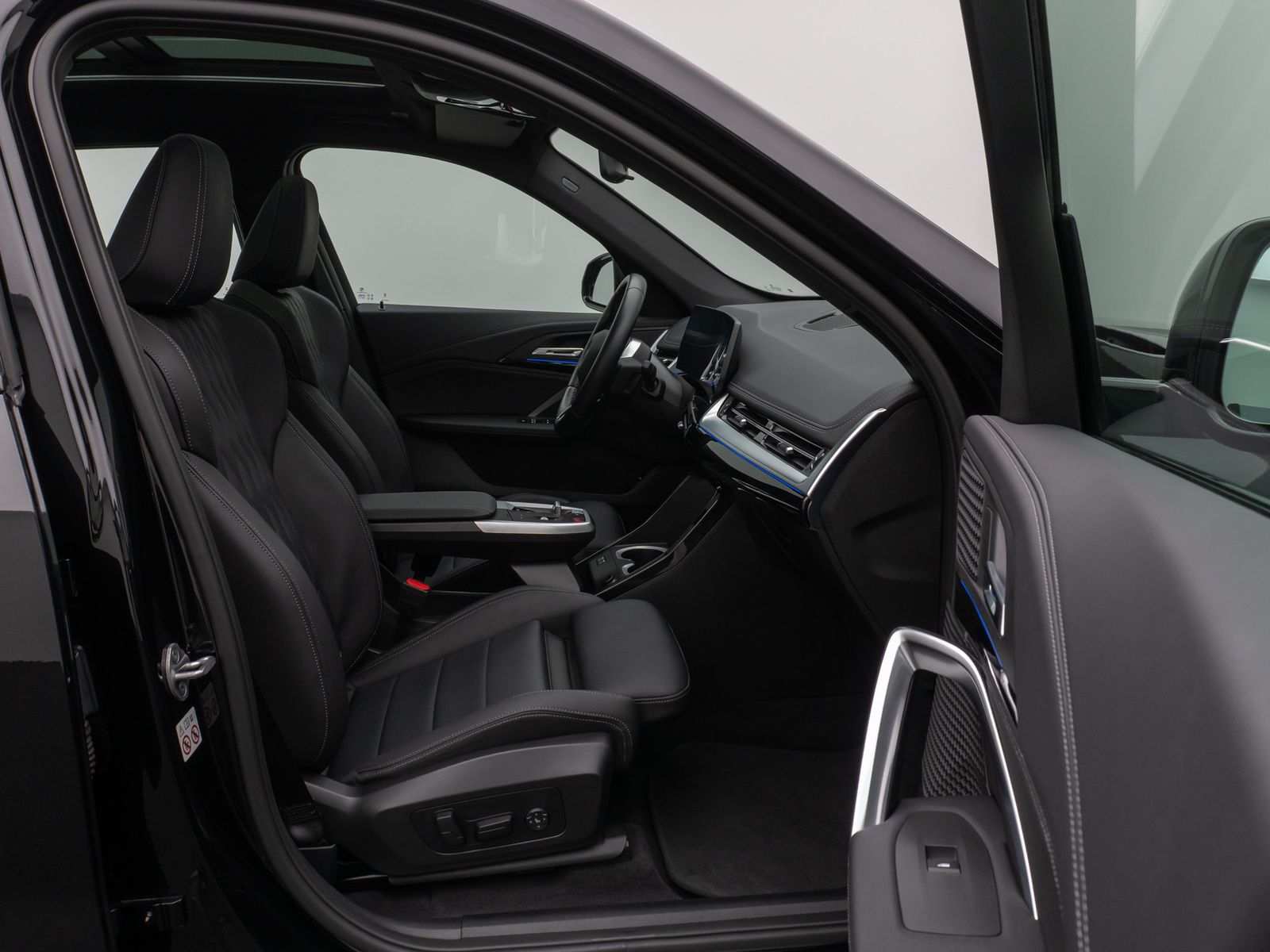 Fahrzeugabbildung BMW iX1 xD30 M Sport Kamera Panorama AHK DrivAsssist