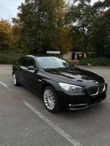 BMW 530 Gran Turismo 530d xDrive Gran Turismo - - schwarze BMW 530 Gran Turismo