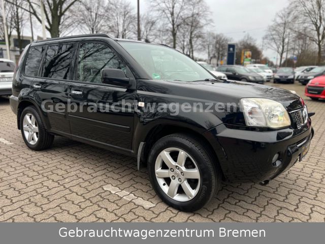 Nissan X-Trail 2.5i 4x4 Sport *Automatik*AHK*Panorama*