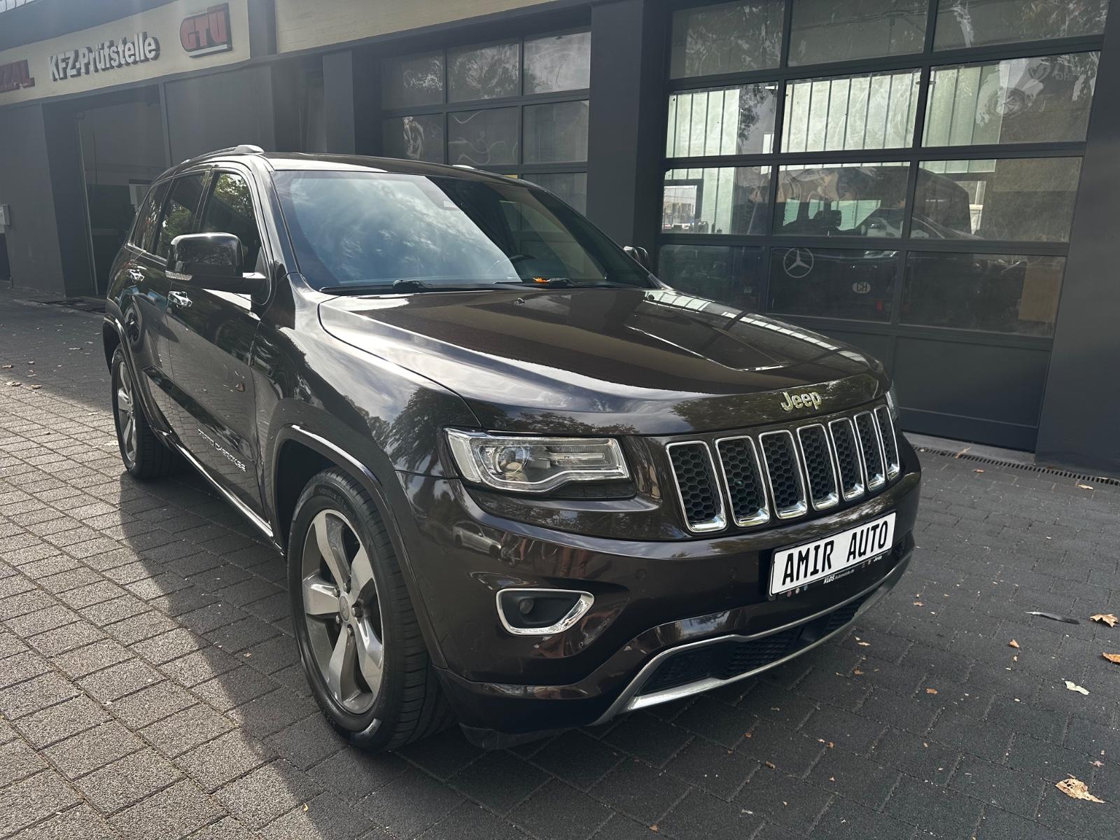 Jeep Grand Cherokee Overland 3.0 CRD V6 250 ch BVA 4x4 / Toit panoramique / Cuir Nappa ventilé / Alpine / Suspension pneumatique