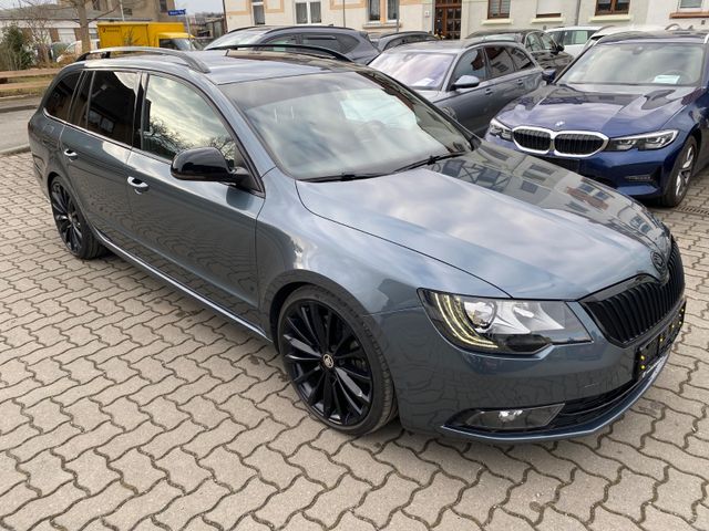 Skoda Superb Combi  Standheizung/AHZV/19 Zoll/Panorama