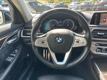 BMW 740 - 11