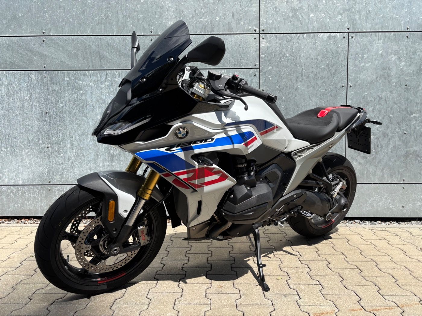 Fahrzeugabbildung BMW R 1300 RS Performance