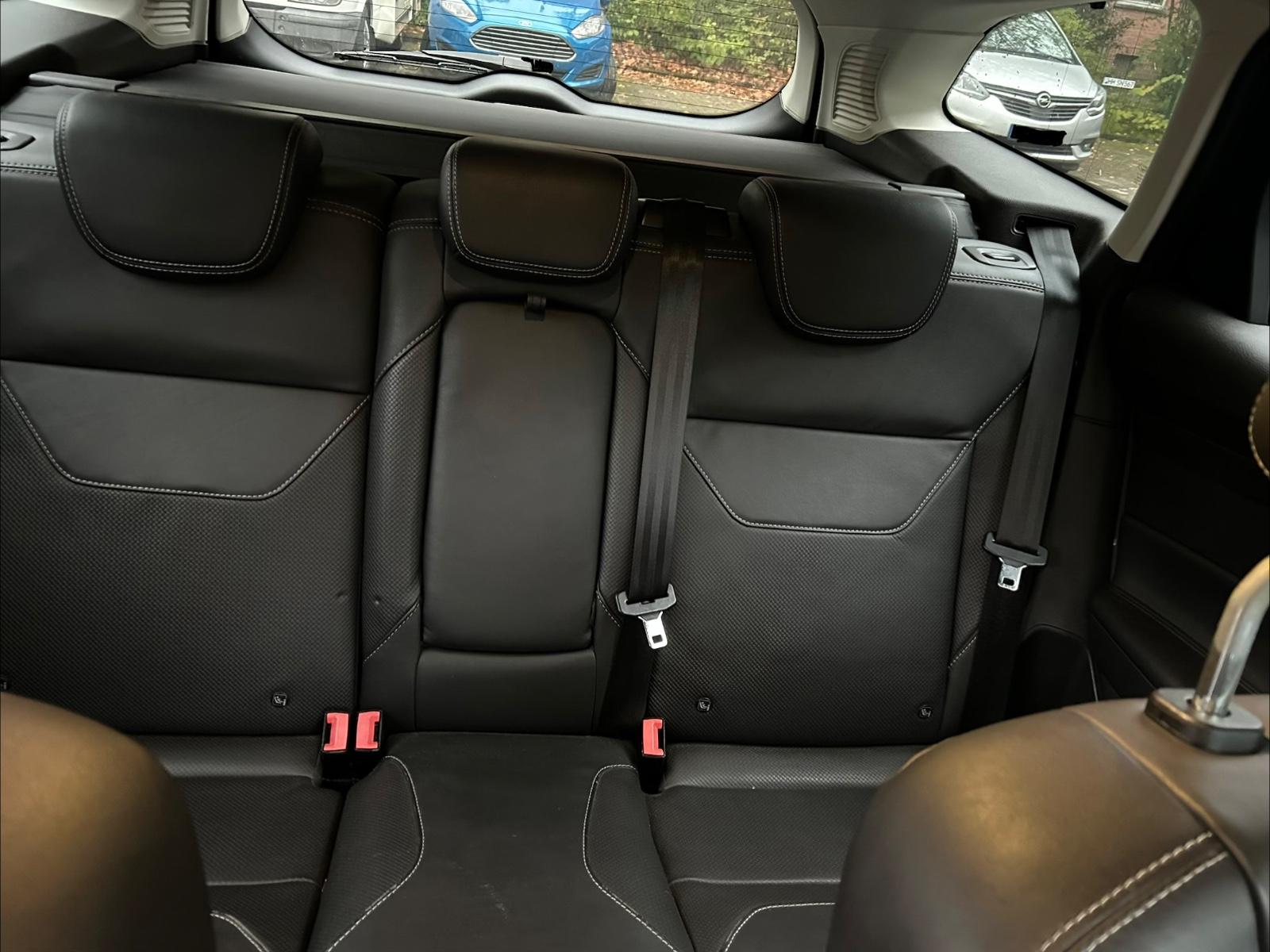 Ford Focus 2015 — photo 14