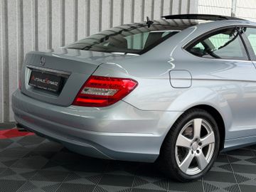 Mercedes C 220 - 11