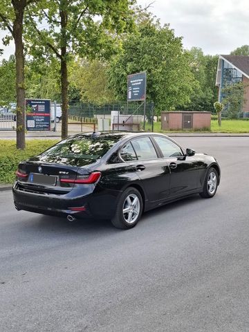 BMW 318d Advantage Einparkhilfe Klima Apple CarPlay 