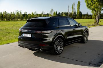 Porsche Cayenne - 10