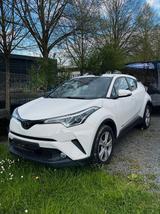 Toyota C-HR Flow  1,2 Ltr. - 85 kW 16V - Toyota C-HR Flow mit Benzin-Antrieb