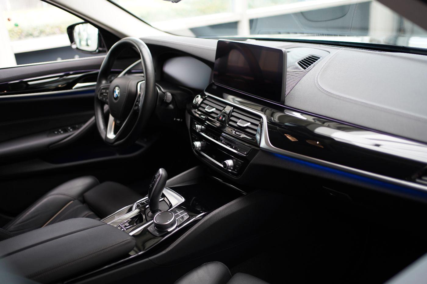 BMW 530i xDi Luxury Line HeadUp+Komfortzug+Laserlich