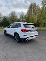 BMW xDrive HUD,LED,Digitales Tacho,Navi Prof,Keyless - BMW X3 von privat