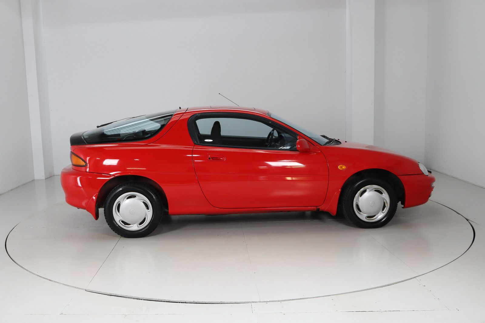 Fahrzeugabbildung Mazda MX-3 1.6 16V * Schiebedach * 1.Hand