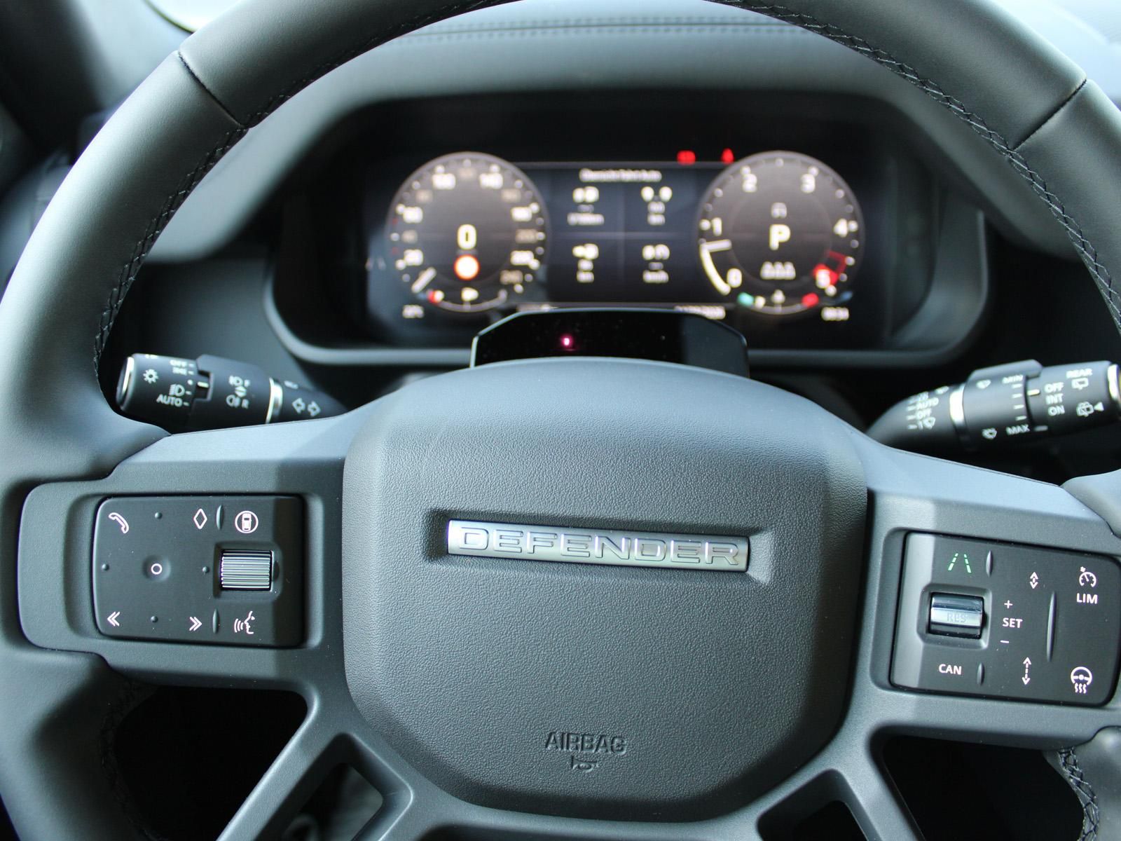 Fahrzeugabbildung Land Rover Land Rover Defender D250 X-Dynamic SE