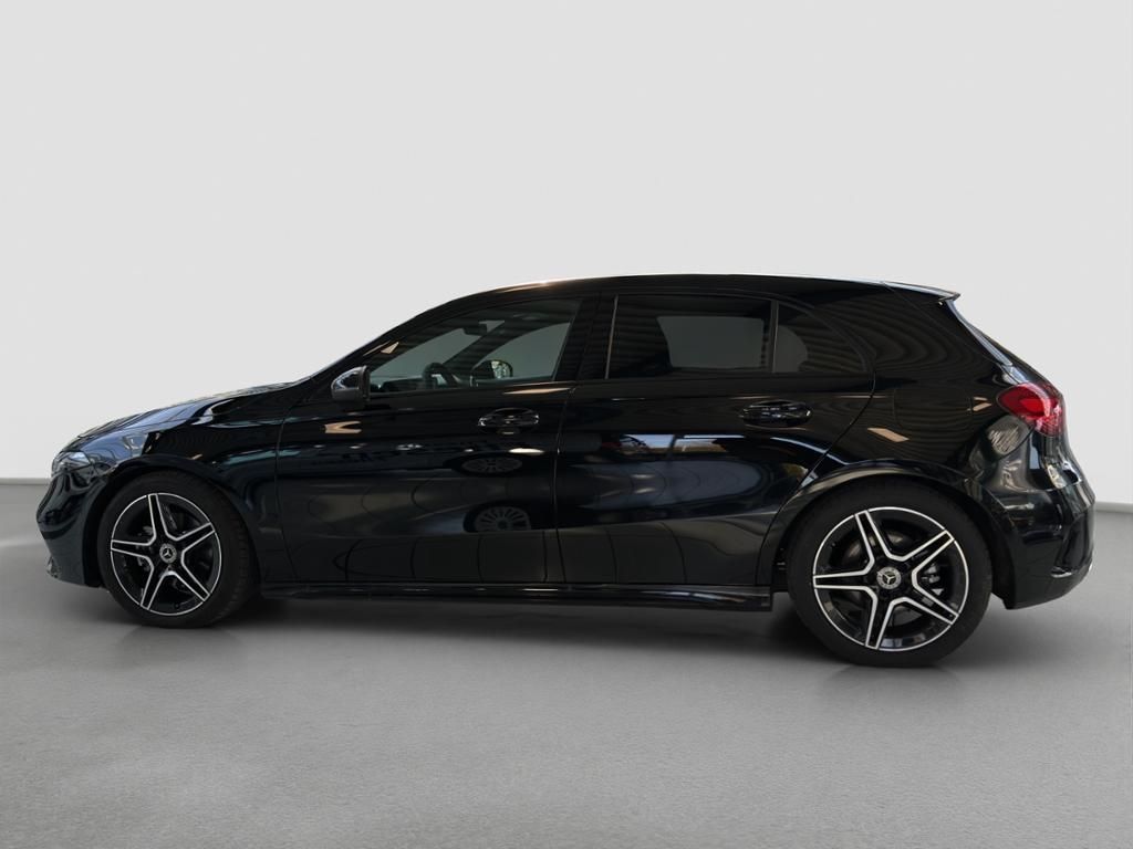 Fahrzeugabbildung Mercedes-Benz A 200 Kompaktlimousine AMG Line*Night Paket*LED