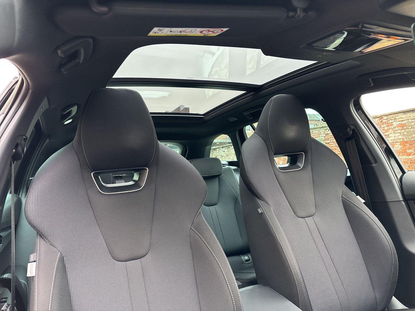 Fahrzeugabbildung SKODA Octavia Combi Sportline 1.5 TSI SmartLink LED