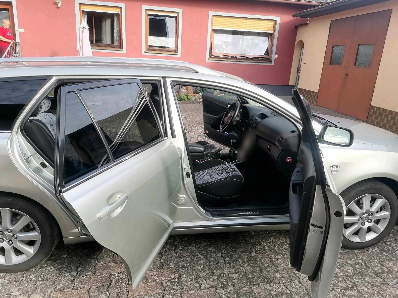 Toyota Avensis 2005 — photo 6