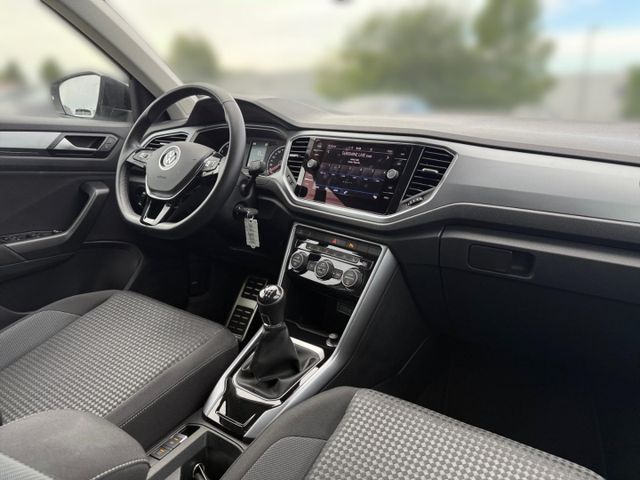 T-Roc Acitve 1.0 TSI Apple CarPlay Rear View