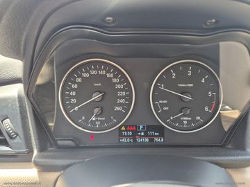 BMW 218 Active Tourer - 11