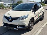 Renault Captur Helly Hansen Automatik Navi Kamera - SUV bis 5.000 Euro