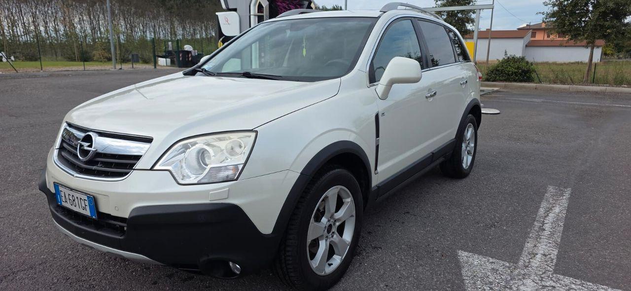 Opel Antara 2010 — rear view