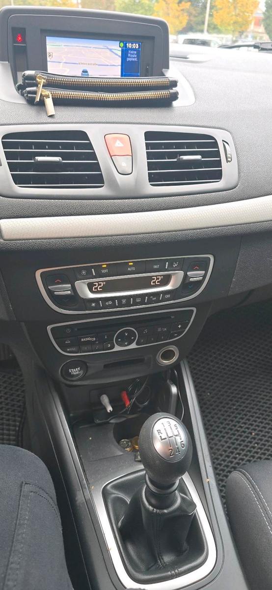 Renault Megane 2010 — photo 8