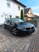 BMW 520d Touring Facelift * 1.HAND * LASER * AHK * - BMW 520: 520d Facelift