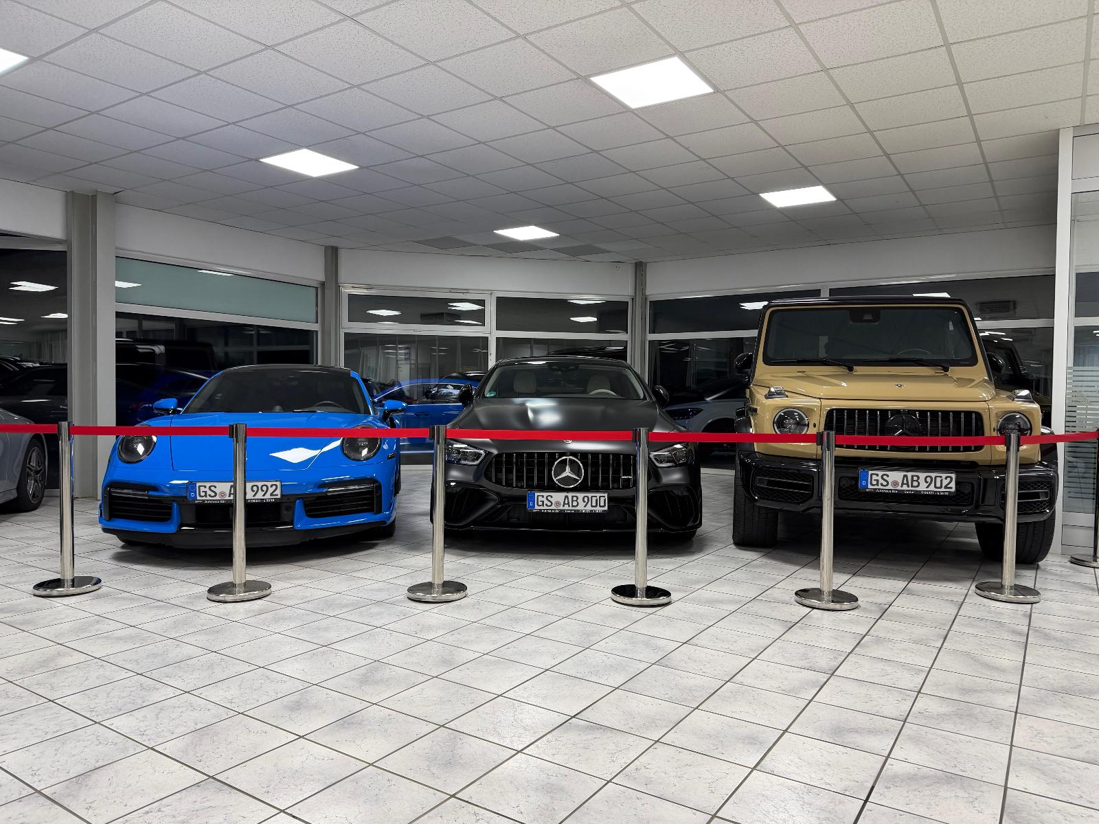 showroom-image-bottom