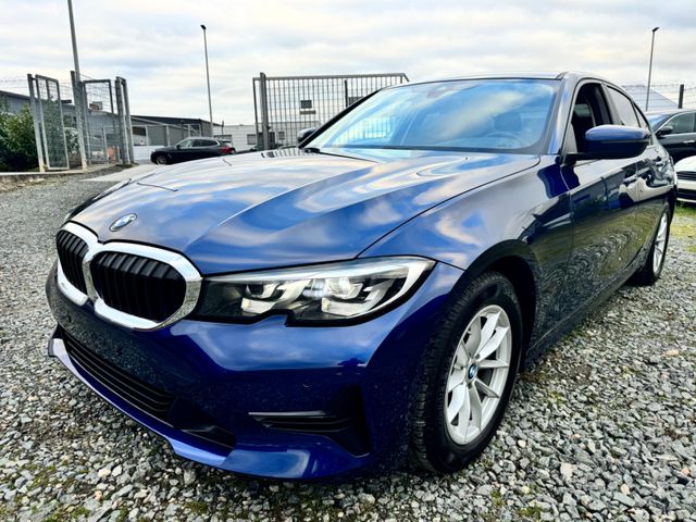 BMW 318D ADVANTAGE * NAVIGATION * ALU * LED