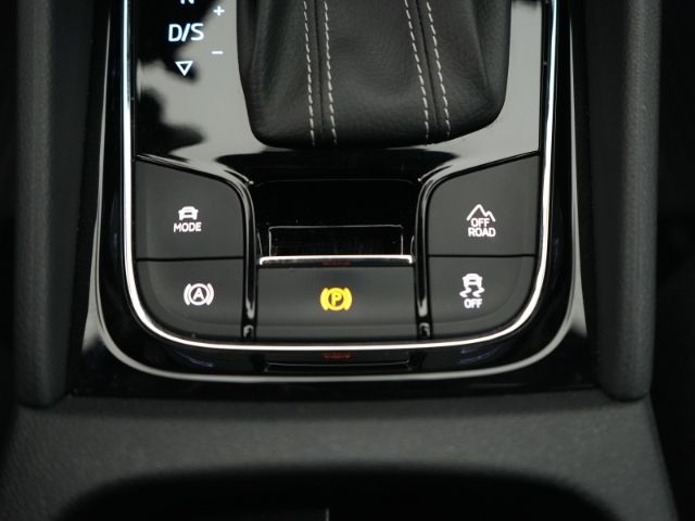 Kodiaq SPORTLINE TDI DSG 4X4+AHK+NAVI+RÜCKFAHRKA