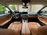 BMW 530d xDrive Touring A - - BMW 530 in Duisburg