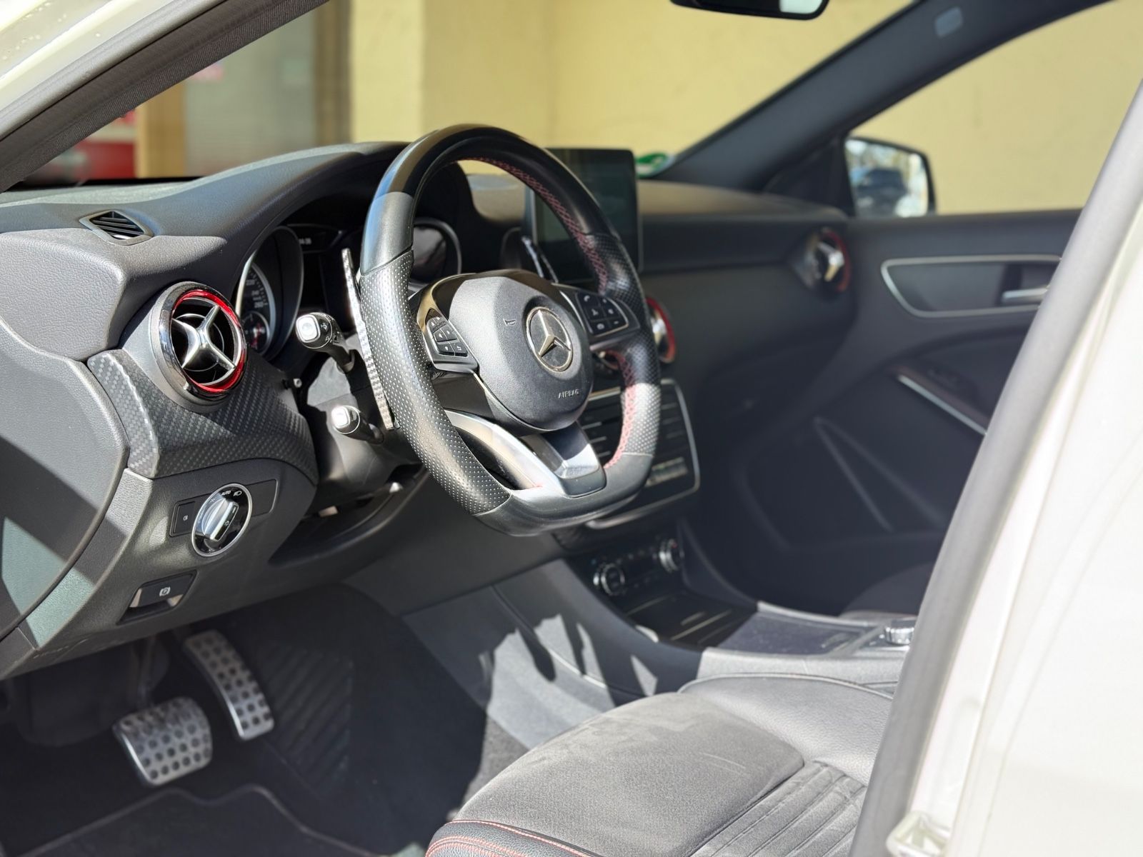 A250 Amg Sport Night|Navi|Led|218Ps