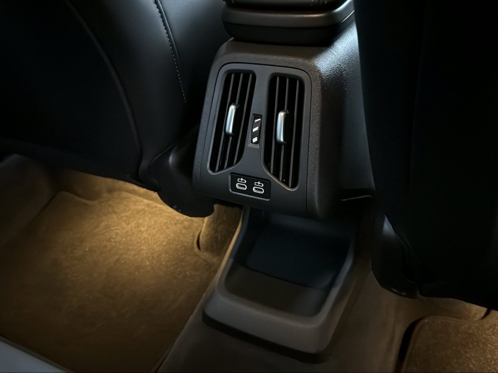 BMW 218 Active Tourer - Bild 12