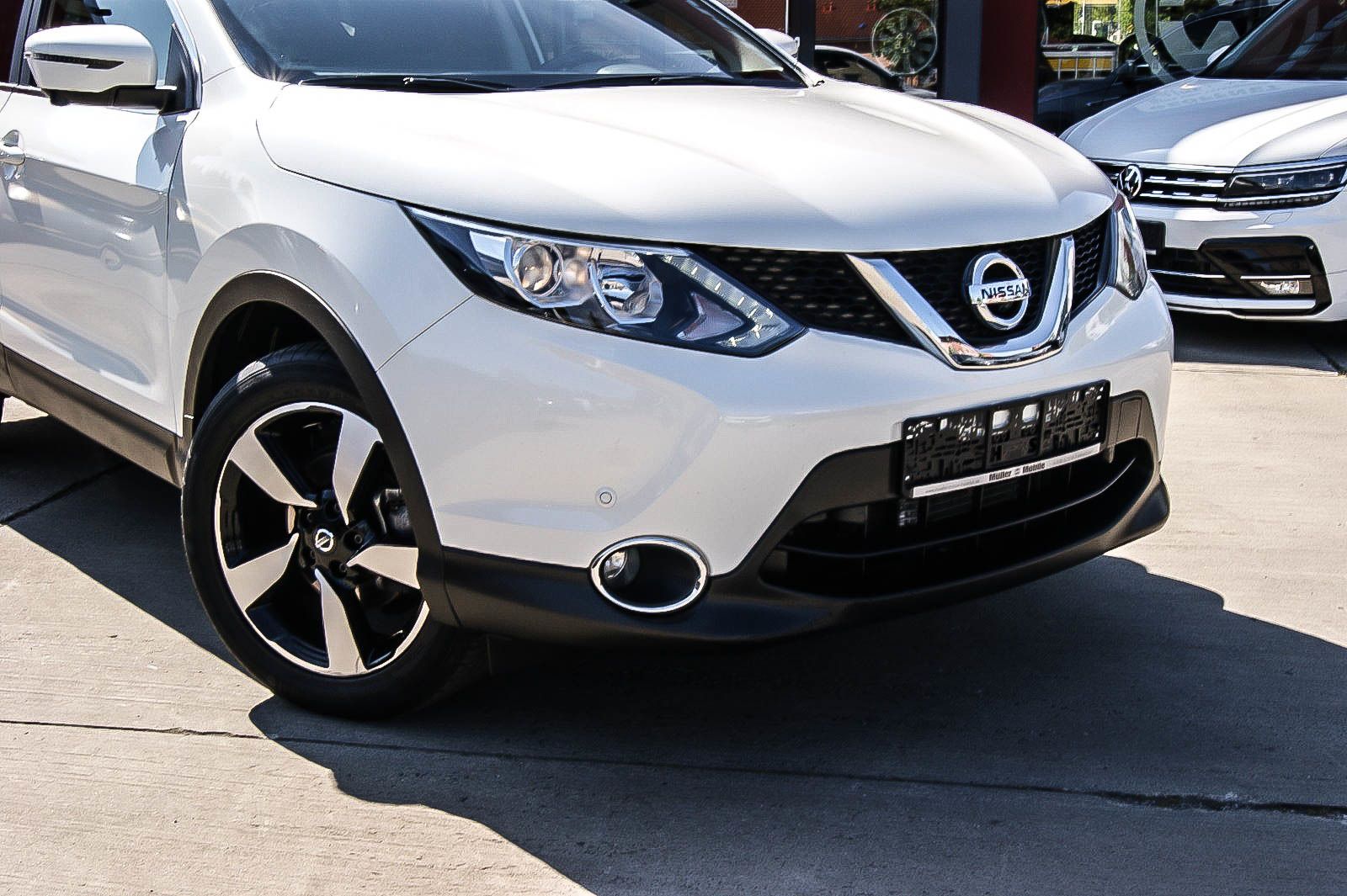 Fahrzeugabbildung Nissan Qashqai DIG-T 12 N-Connecta KAMERA RENTNERBESITZ